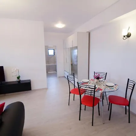 Apartamento Adela Summer Apart *